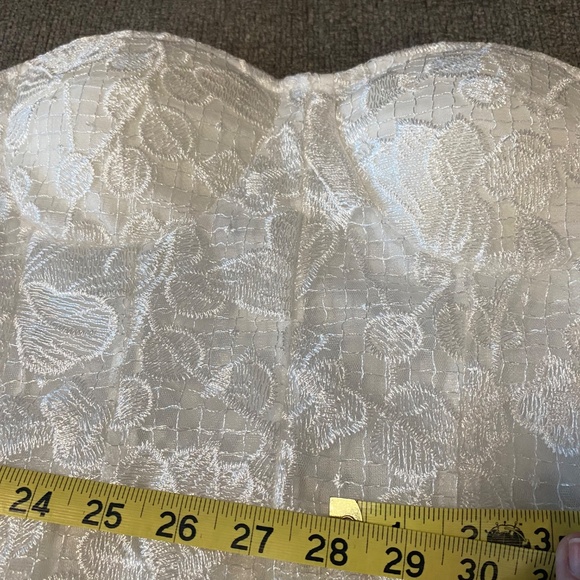 Elegant White Lace Strapless Dress  *Size-34 A/B top **Free Shipping** - Picture 8 of 10